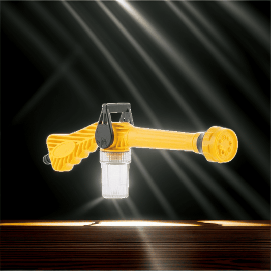 High-pressure spray gun for cleaning cars, bikes, and outdoor surfaces – durable and easy to use.