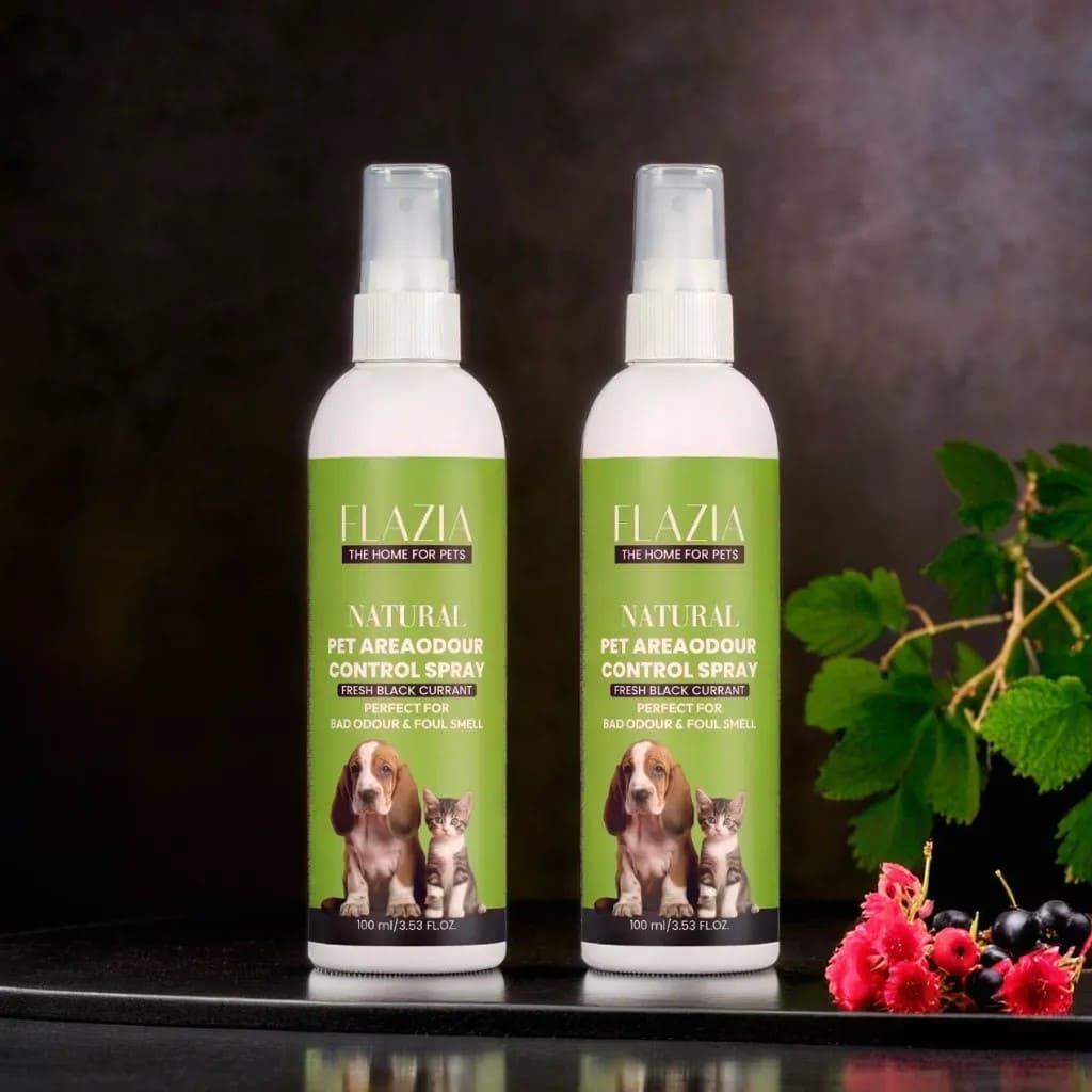 White plastic spray bottle of FLAZIA Pets Natural Pet Area Odor Control Spray with trigger nozzle, formulated to neutralize pet odors in living areas.